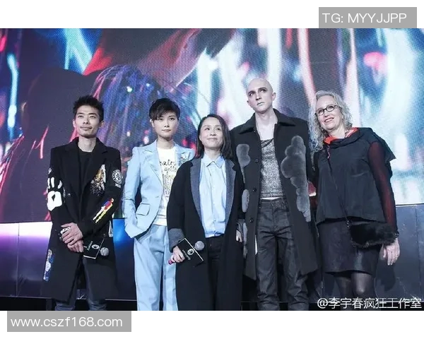 亚当斯的传奇人生与影响力探秘：从平凡到伟大的蜕变之路